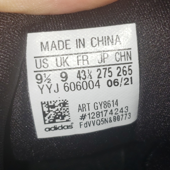 ADIDAS UltraBOOST 5.0 DNA Black MEN'S Sizes 9.5 & 10.5 New without Box - Picture 8 of 9